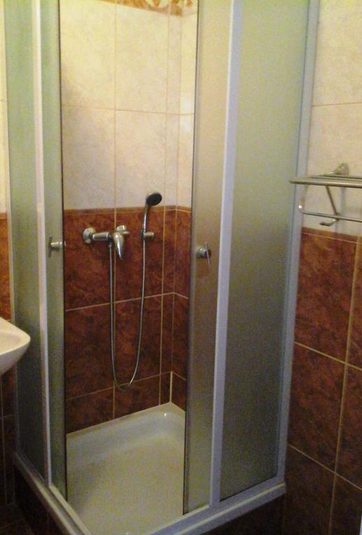 Cosmic Gate Apartments (Adults Only) Novalja Ngoại thất bức ảnh